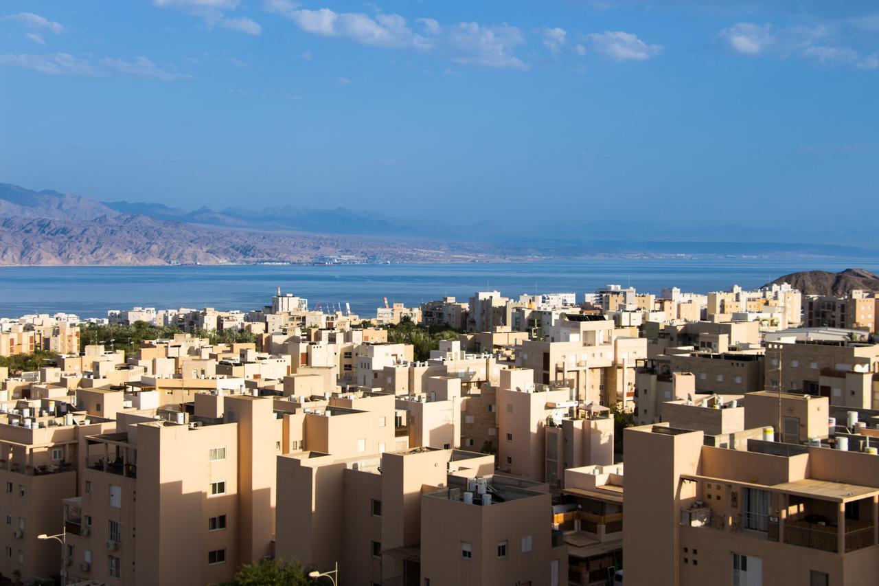 Penthouse In Eilat With The Sea View Apartment Bagian luar foto