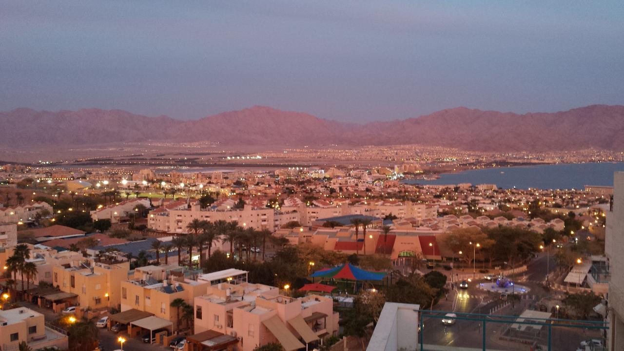 Penthouse In Eilat With The Sea View Apartment Bagian luar foto